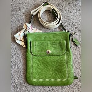 2 bags green and red